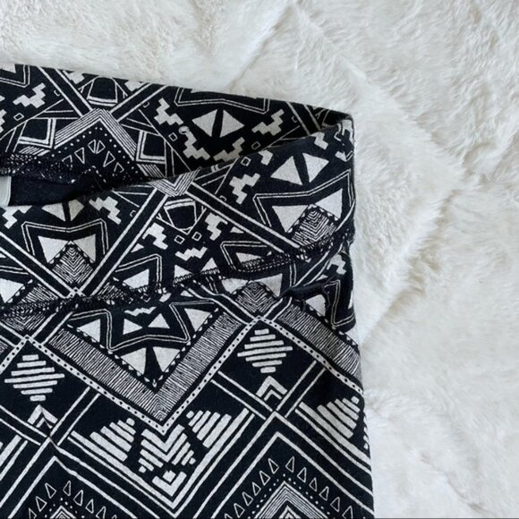 Victoria’s Secret PINK | Printed Yoga Aztec Festival Print Leggings | Size Small - Picture 4 of 13